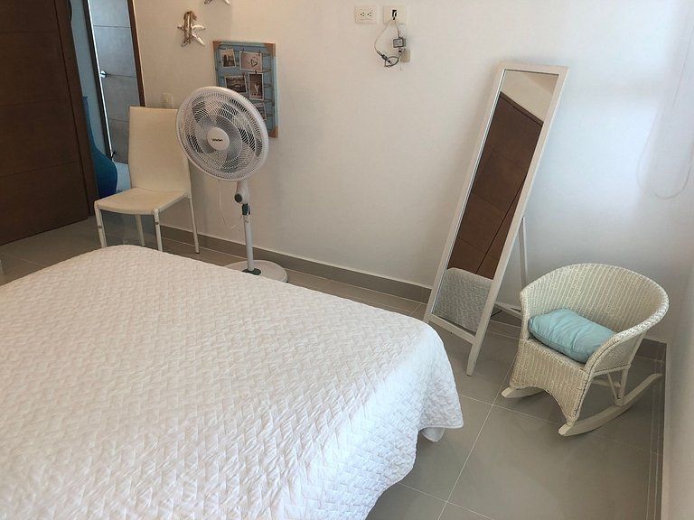 Apartamento frente al Mar, ideal para familias o grupos de a