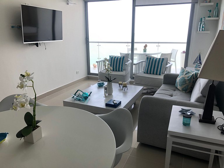 Apartamento frente al Mar, ideal para familias o grupos de a