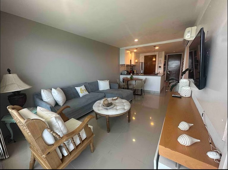 Apartamento de dos Alcobas a 5 Min del Centro y del Aeropuer