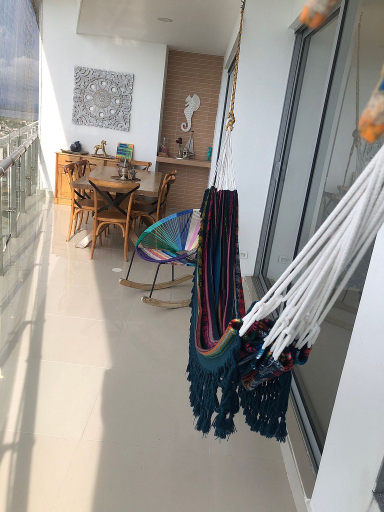 Apartamento de dos Alcobas a 5 Min del Centro y del Aeropuer