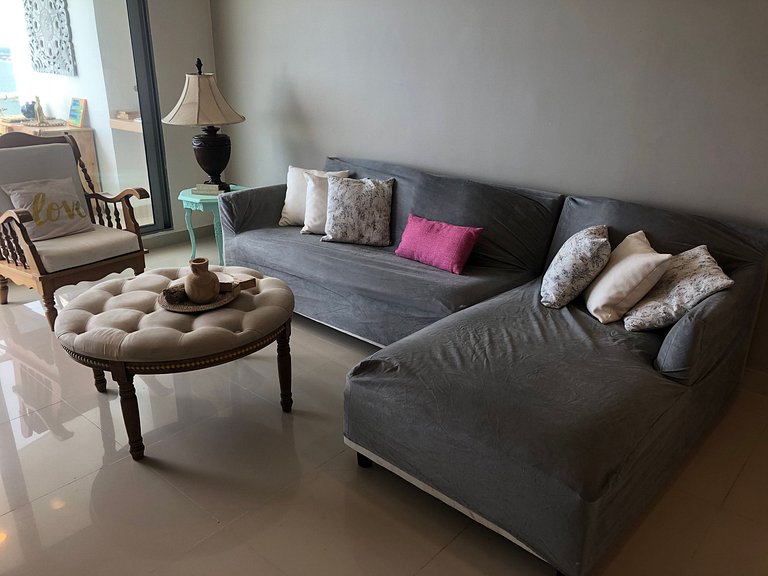 Apartamento de dos Alcobas a 5 Min del Centro y del Aeropuer