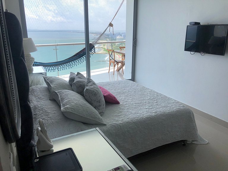Apartamento de dos Alcobas a 5 Min del Centro y del Aeropuer