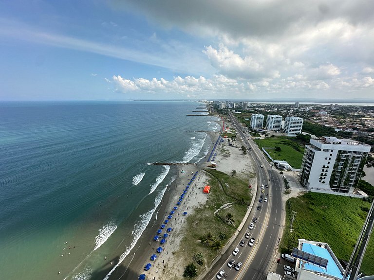 Amplio Apto p/5 Personas con Vista Directa al Mar a 5 min de