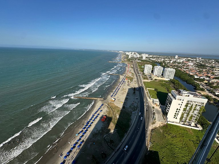 Amplio Apto p/4 Personas con Vista Directa al Mar a 5 min de