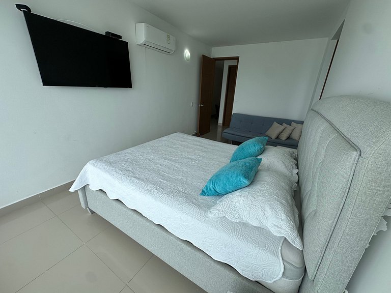 Amplio Apto p/5 Personas con Vista Directa al Mar a 5 min de