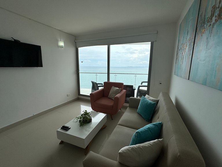 Amplio Apto p/5 Personas con Vista Directa al Mar a 5 min de