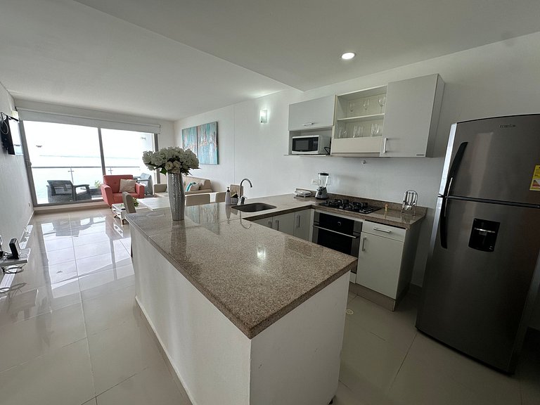 Amplio Apto p/5 Personas con Vista Directa al Mar a 5 min de