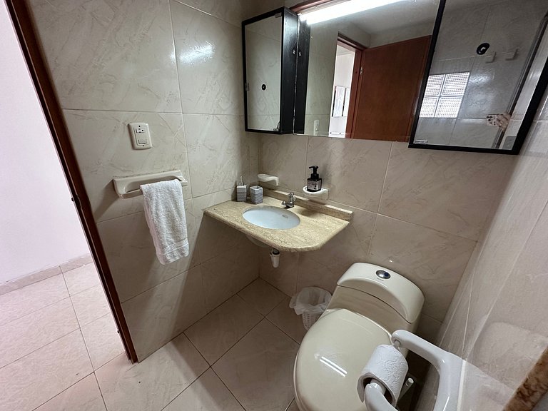 Apto p/ 5 personas, en Laguito, p/largas estadías, con Espec