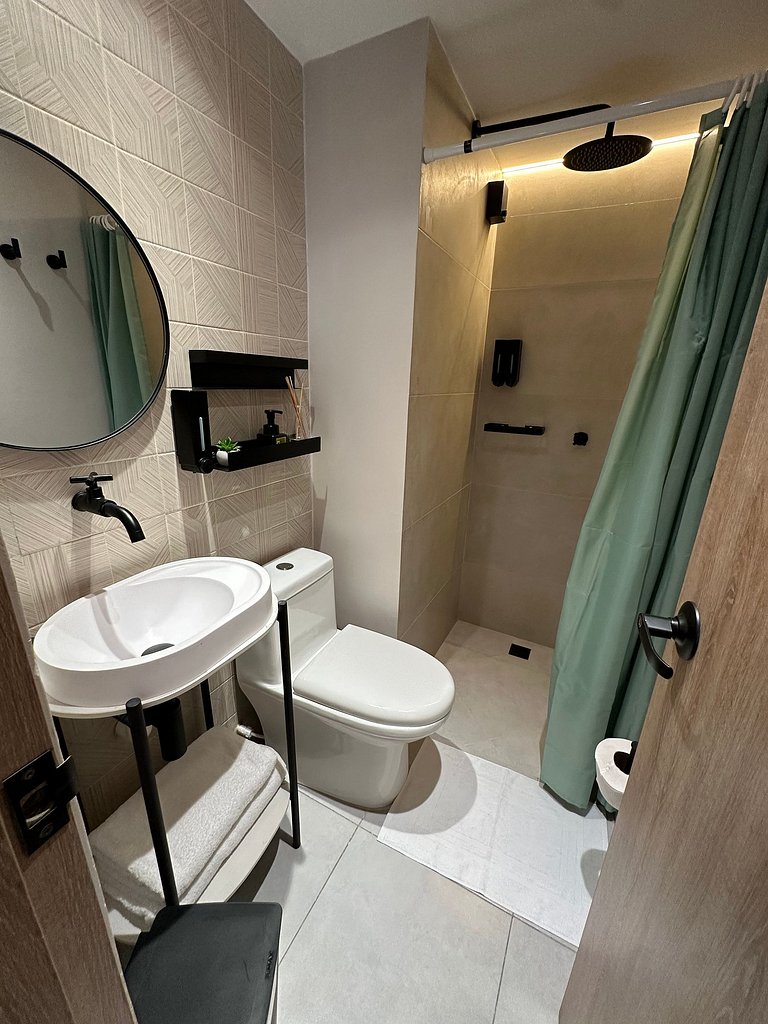 Moderno Apto Nuevo con Piscina y Coworking a 5 Min Centro Hi