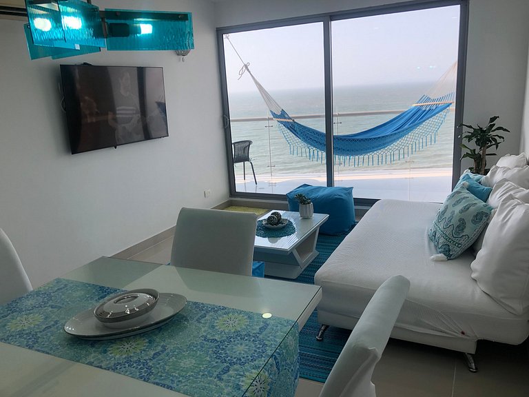 Lujoso Apto frente al Mar, con Piscina, Sauna, Turco, Jacuzz