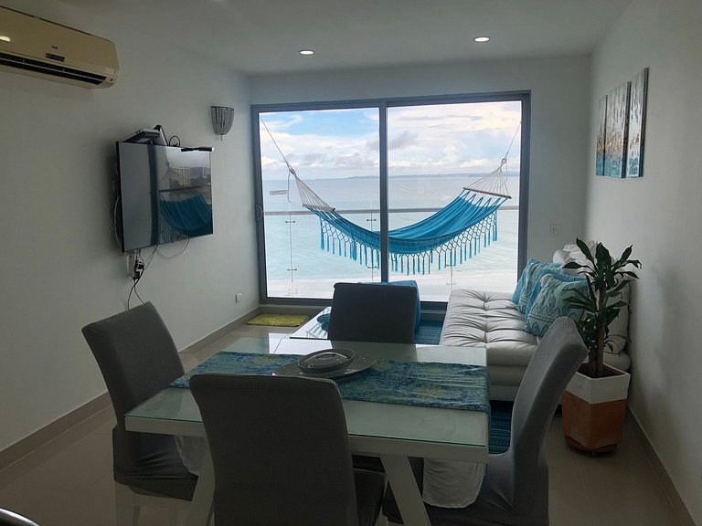 Lujoso Apto frente al Mar, con Piscina, Sauna, Turco, Jacuzz