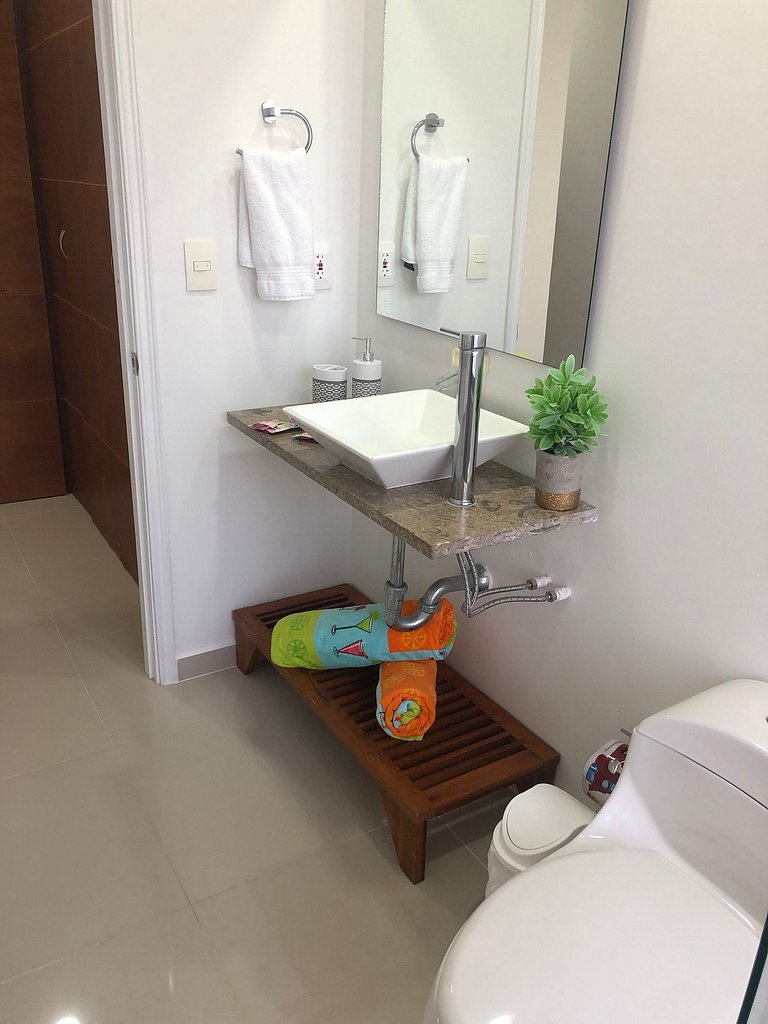 Apartamento frente al Mar, ideal para familias o grupos de a