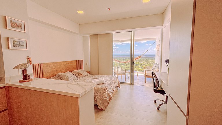 Suite de Lujo con acceso directo a la playa, área de trabajo