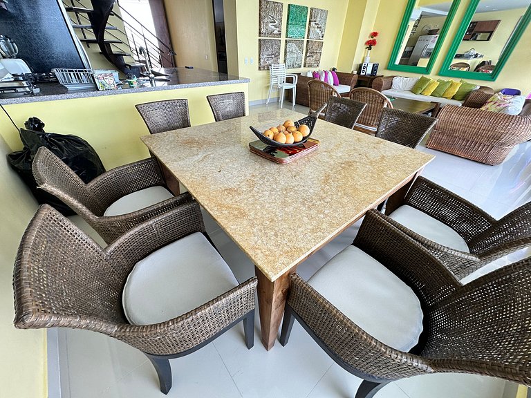 Exclusivo Penthouse Piso 32 con Vista al mar y a la ciudad -