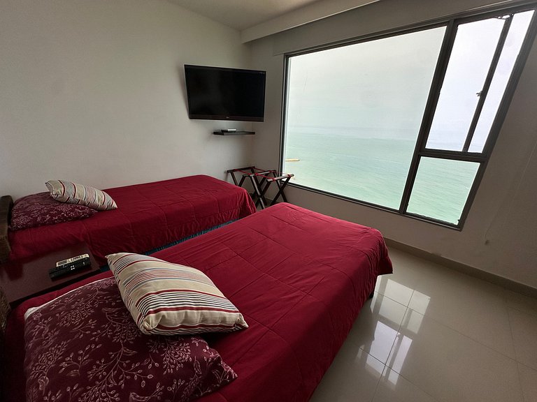 Exclusivo Penthouse Piso 32 con Vista al mar y a la ciudad -