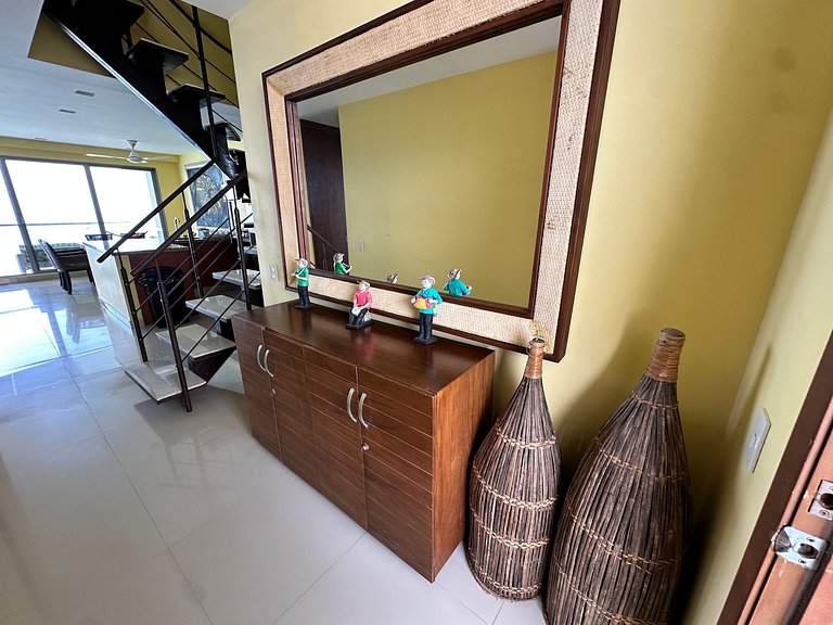 Exclusivo Penthouse Piso 32 con Vista al mar y a la ciudad -