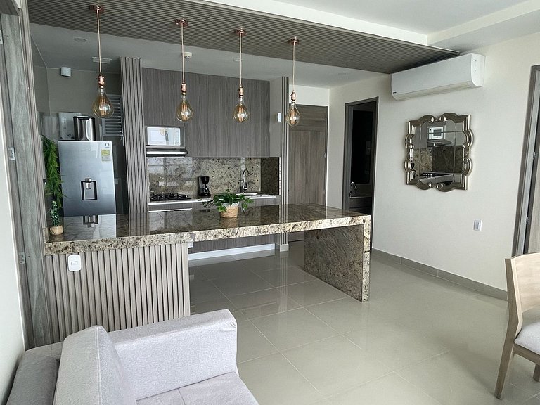 Penthouse de Lujo con Vista al Mar y la Ciudad en Morros Cit