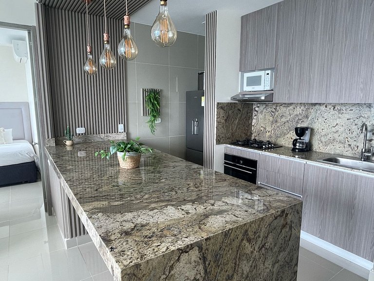 Penthouse de Lujo con Vista al Mar y la Ciudad en Morros Cit