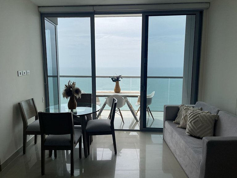 Penthouse de Lujo con Vista al Mar y la Ciudad en Morros Cit