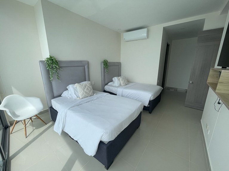 Penthouse de Lujo con Vista al Mar y la Ciudad en Morros Cit