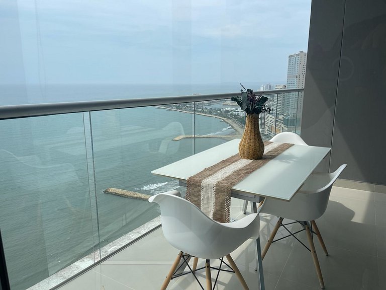 Penthouse de Lujo con Vista al Mar y la Ciudad en Morros Cit