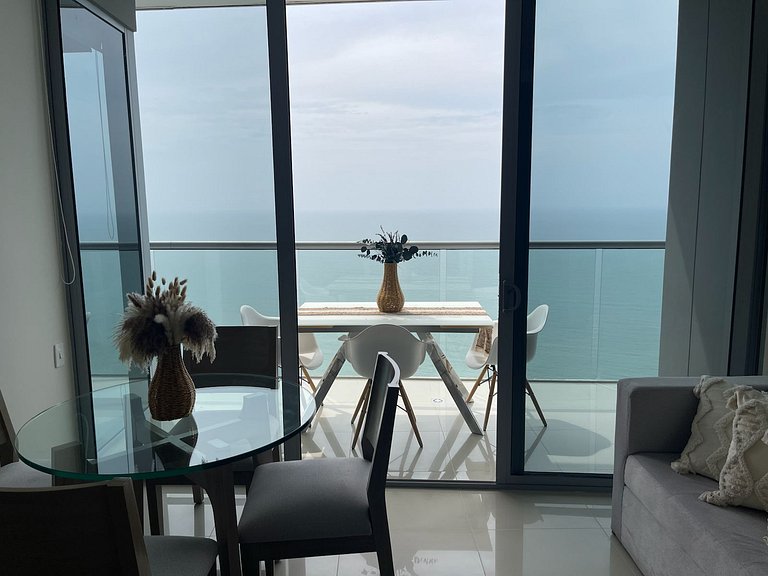 Penthouse de Lujo con Vista al Mar y la Ciudad en Morros Cit