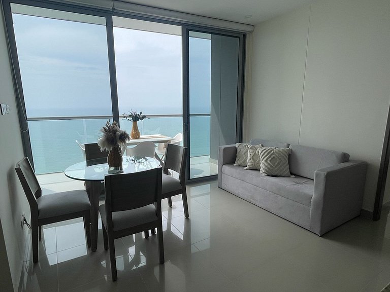 Penthouse de Lujo con Vista al Mar y la Ciudad en Morros Cit