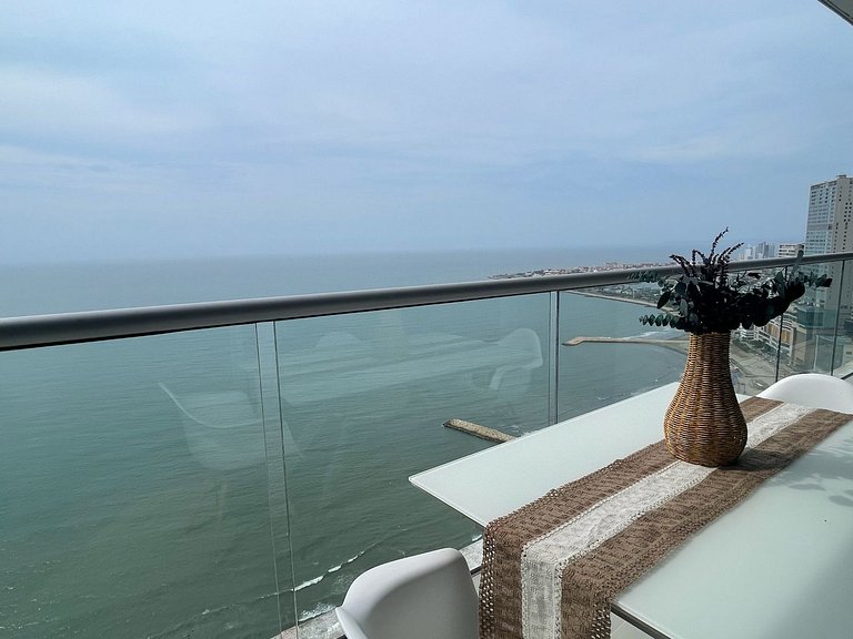 Penthouse de Lujo con Vista al Mar y la Ciudad en Morros Cit