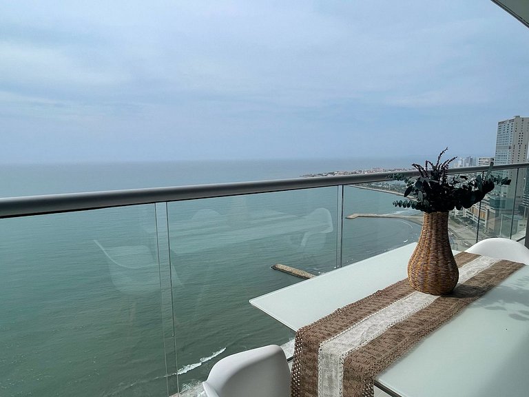 Penthouse de Lujo con Vista al Mar y la Ciudad en Morros Cit
