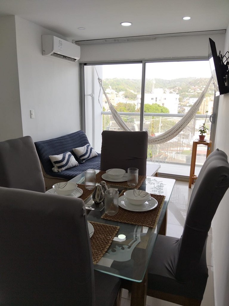 Apto de 3 alcobas con piscina, balcón y excelente ubicación