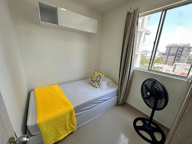 Apto de 3 alcobas con piscina, balcón y excelente ubicación