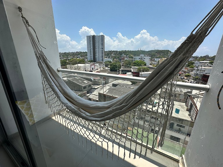 Apto de 3 alcobas con piscina, balcón y excelente ubicación