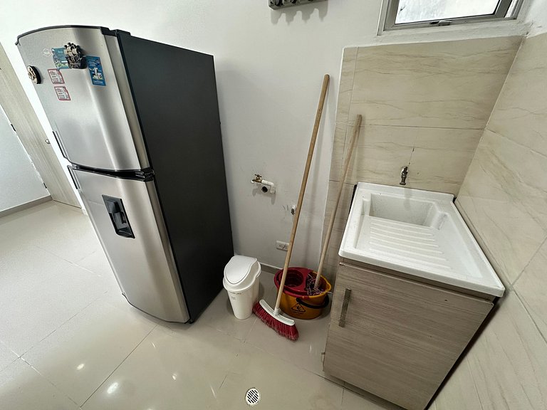 Apto de 3 alcobas con piscina, balcón y excelente ubicación