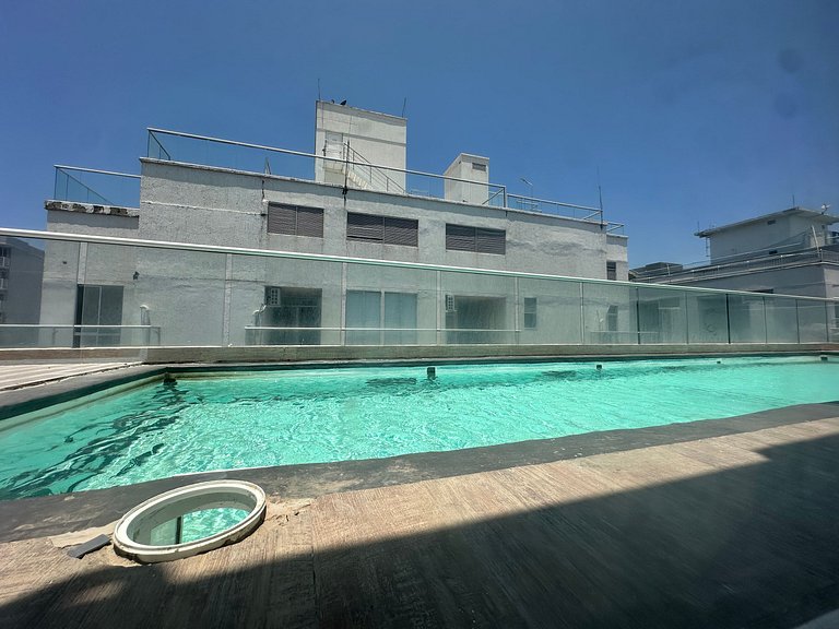 Apto de 3 alcobas con piscina, balcón y excelente ubicación