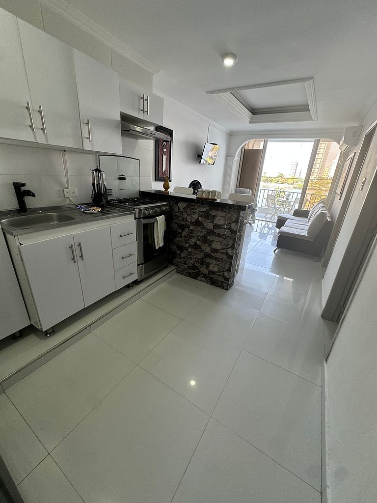 Apto p/6 personas - 2 alcobas - balcón y vista | Piscina