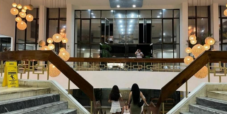 Edificio Conquistador en El Laguito | Playa y Piscina