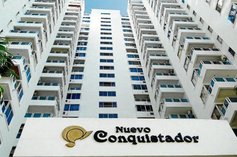 Edificio Conquistador en El Laguito | Playa y Piscina